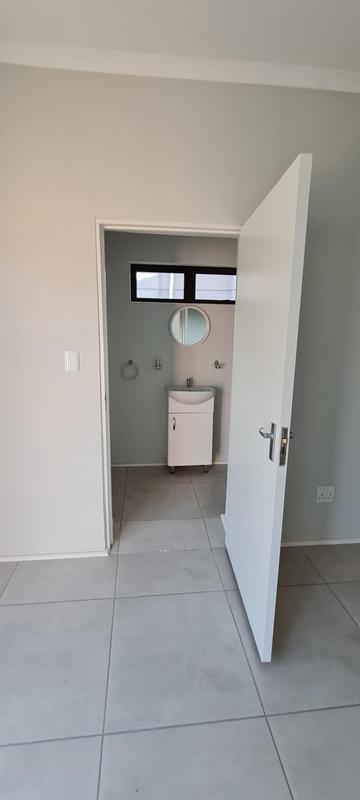 To Let 1 Bedroom Property for Rent in Strand North Western Cape